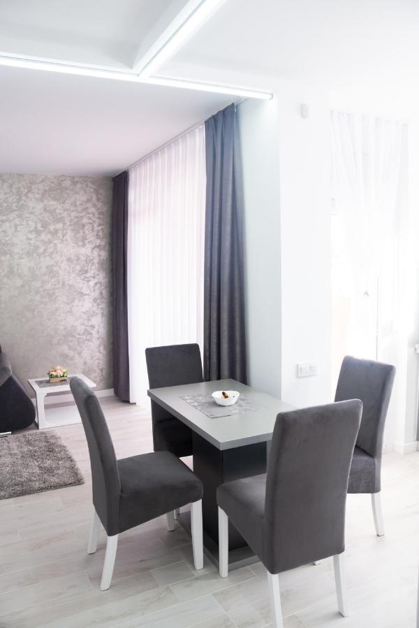 Gala Residence In Gran Varadino Esterno foto